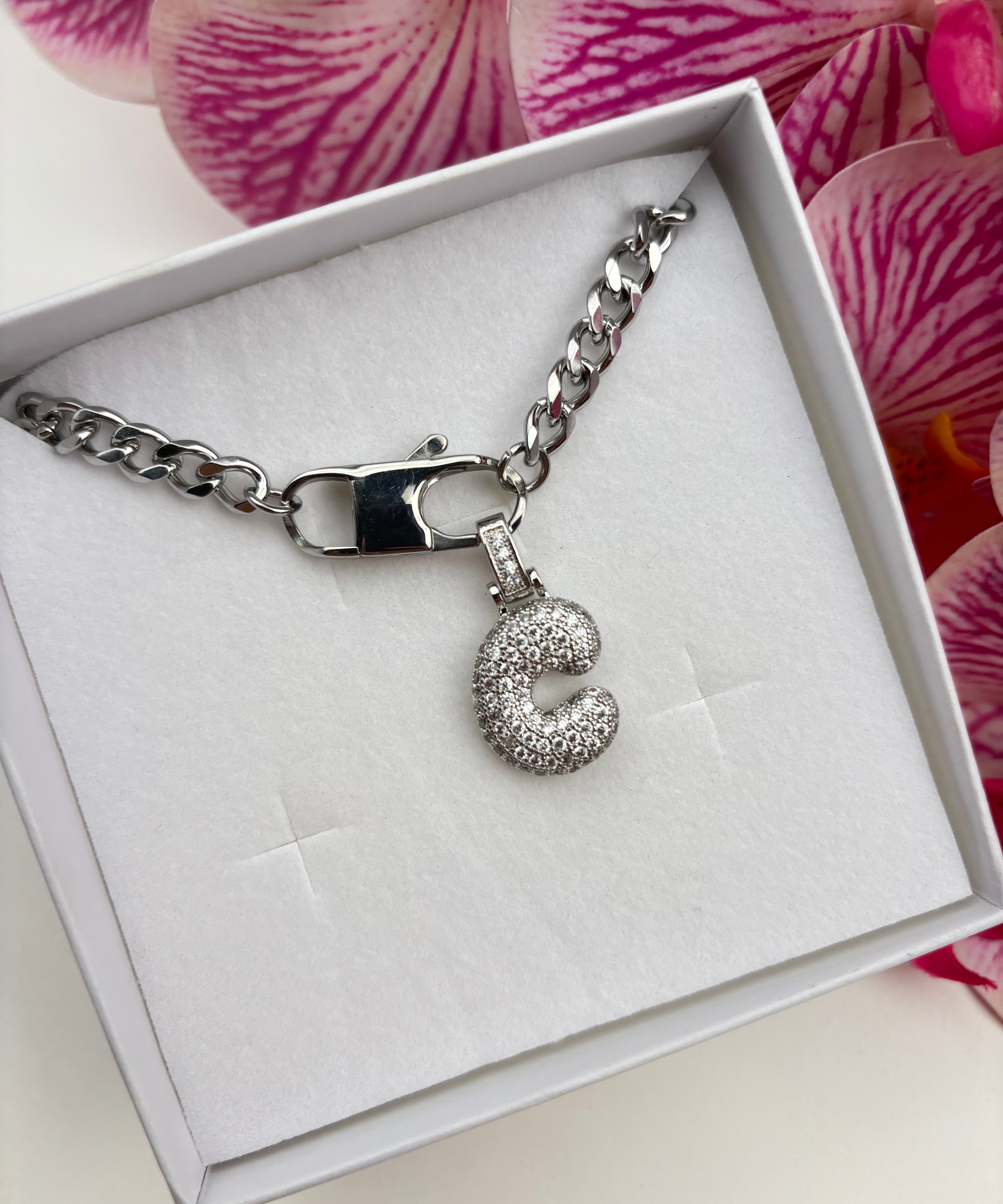 Collana con Lettera Zirconate -  Glow