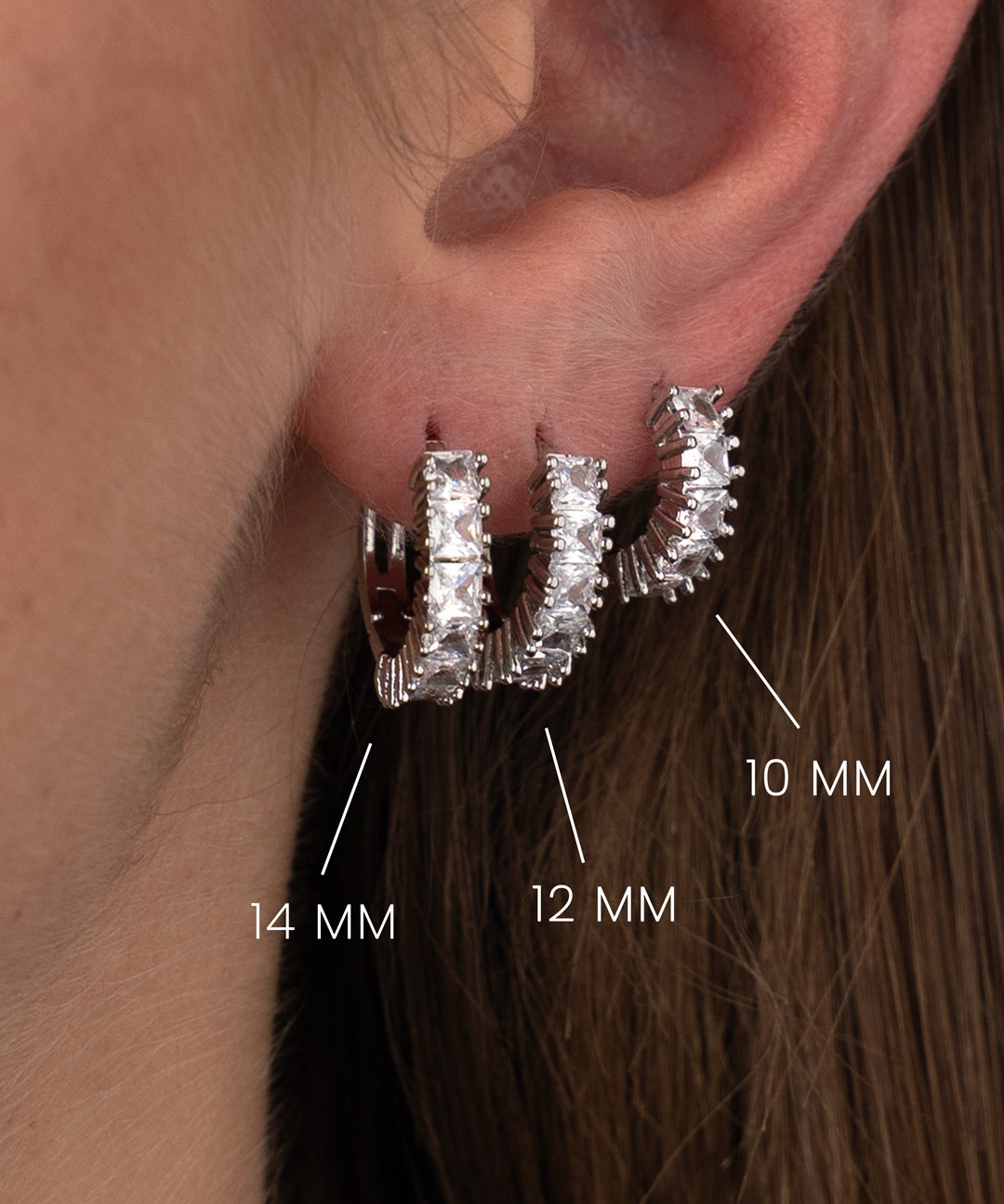 ZIRCONE BOULE DISCO sur Une 10mm Huggie Charnière Argent Sterling EUR 47,48 - FR ZIRCONE BOULE DISCO sur Une 10mm Huggie Charnière Argent Sterling EUR 47,48 - FR
